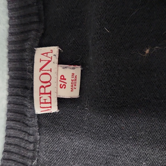 Merona girls sweater size s/p plaid black, white, gray, red - Picture 2 of 2